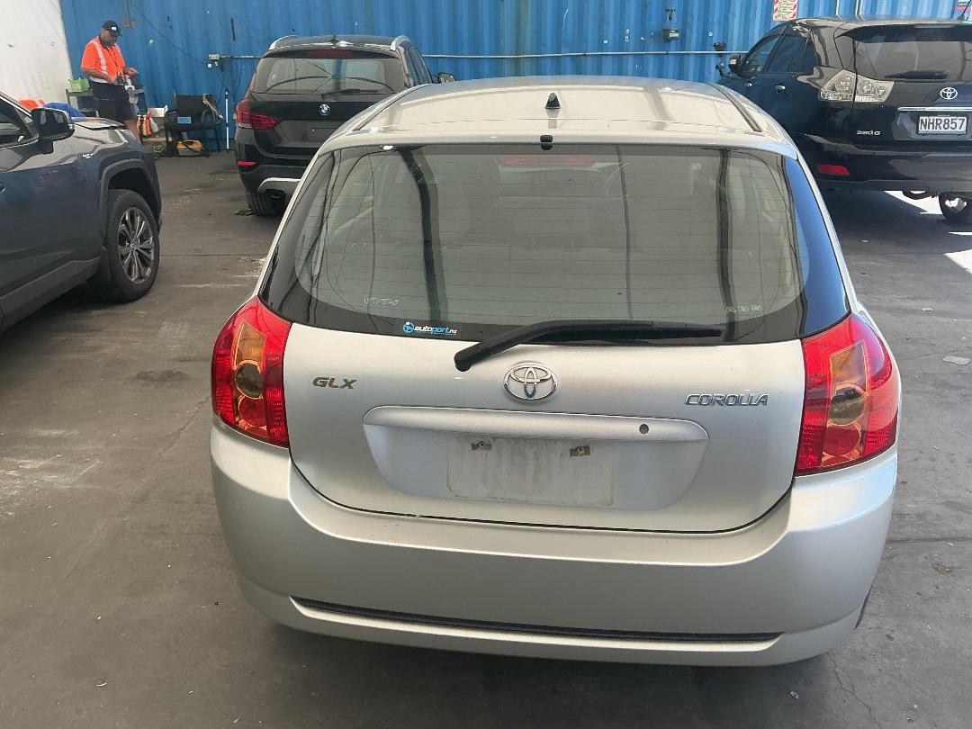 Photo '12' of Toyota Corolla GLX