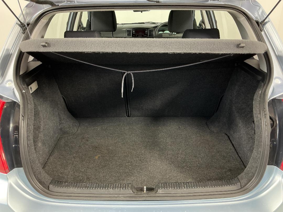 Photo '14' of Toyota Corolla