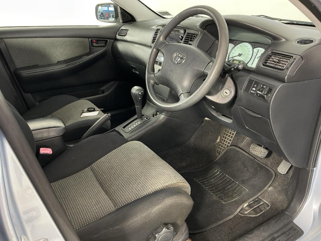 Photo '16' of Toyota Corolla