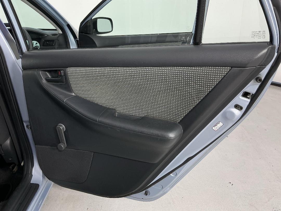 Photo '19' of Toyota Corolla