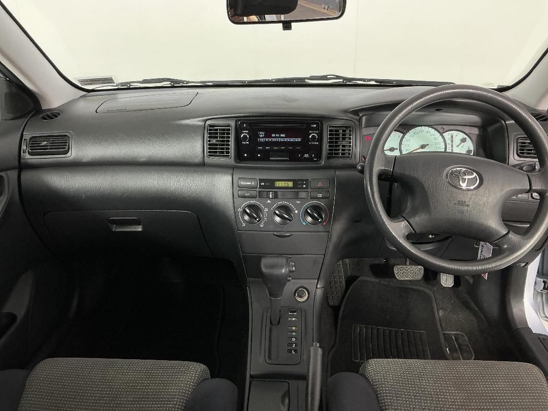 Photo '17' of Toyota Corolla