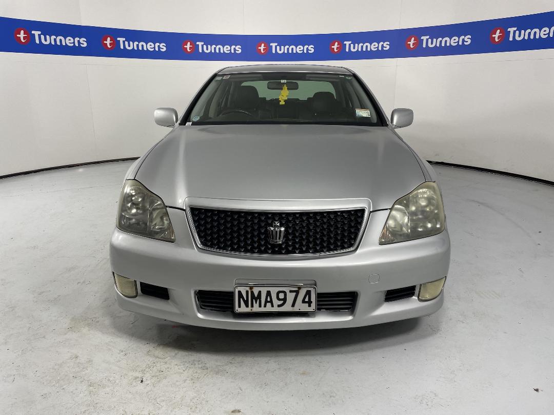 Photo '2' of Toyota Crown Athlete