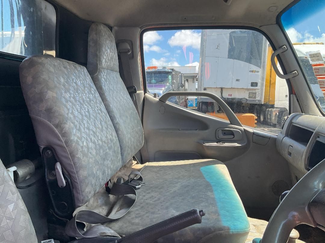 Photo '13' of Toyota Dyna Tipper