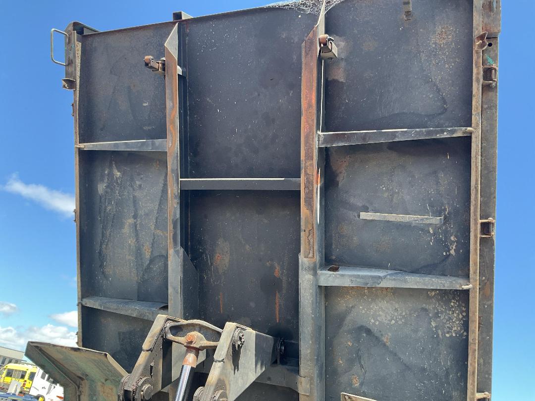 Photo '24' of Toyota Dyna Tipper