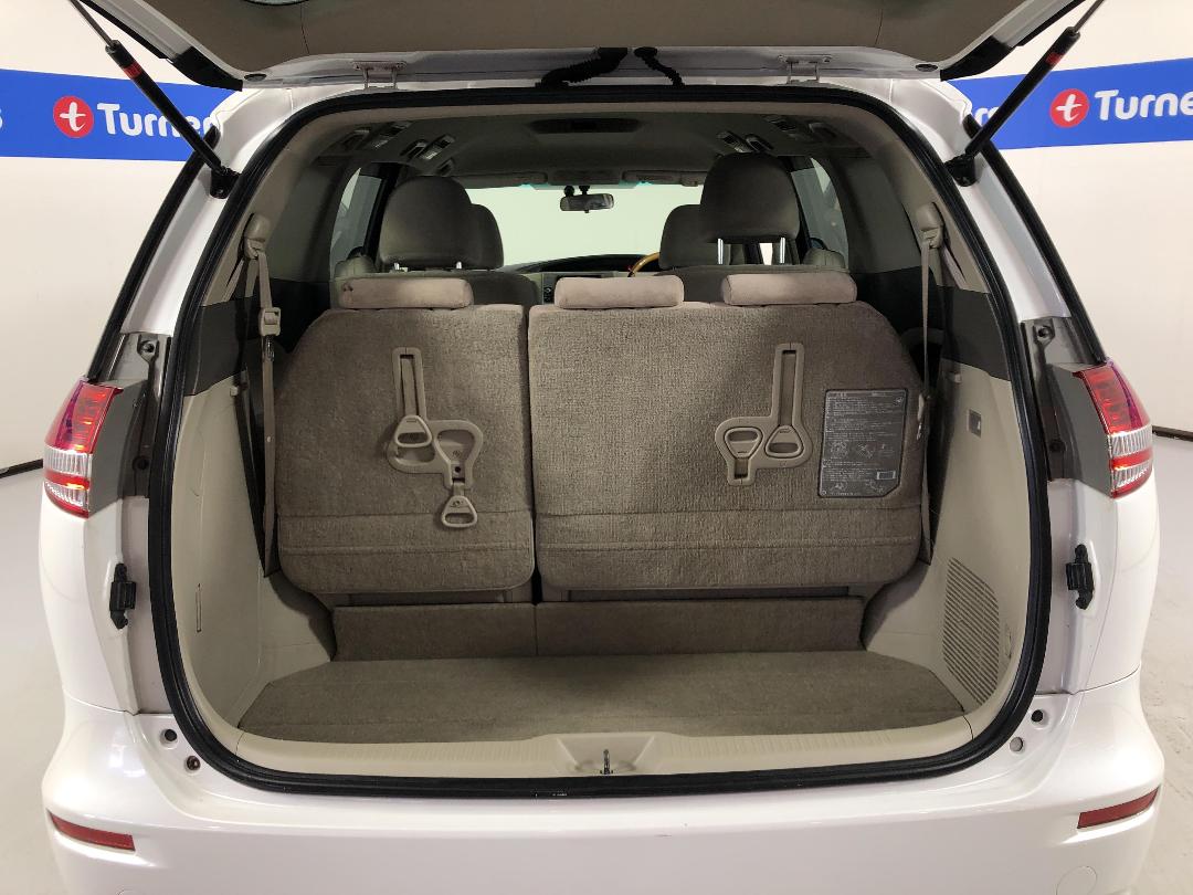 Photo '14' of Toyota Estima Photo '14' of Toyota Estima