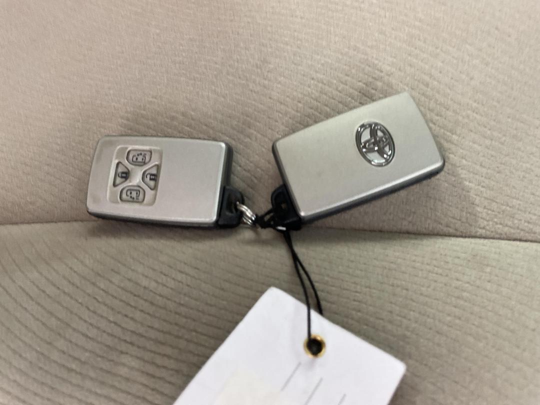 Photo '21' of Toyota Estima Photo '21' of Toyota Estima