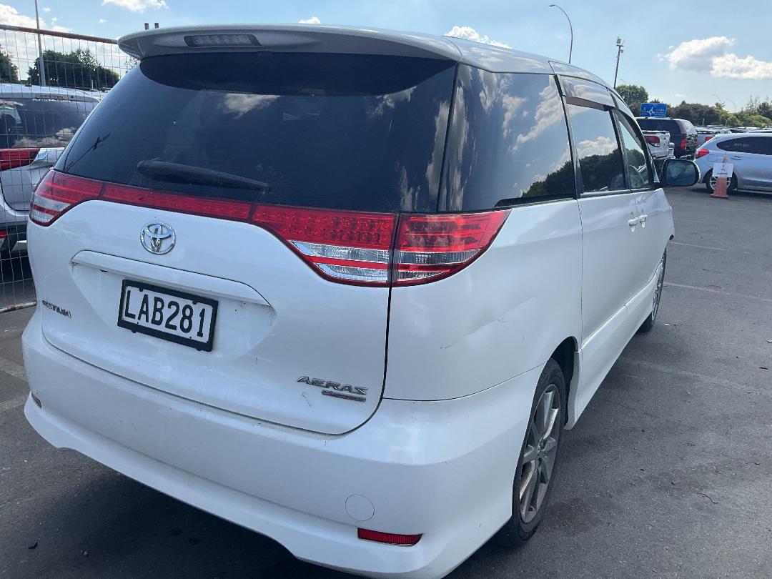 Photo '4' of Toyota Estima Aeras Photo '4' of Toyota Estima Aeras