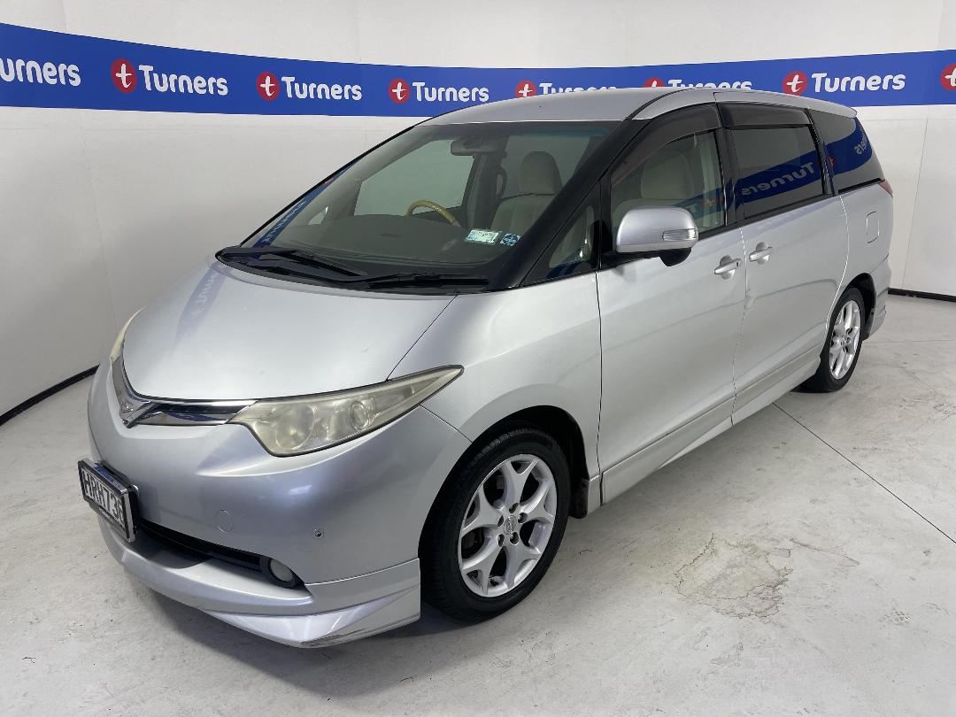 Photo '4' of Toyota Estima