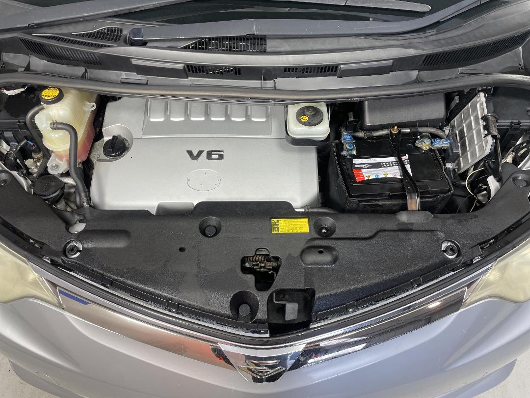 Photo '13' of Toyota Estima