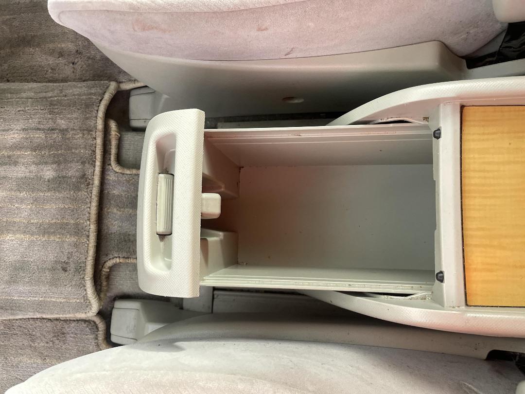 Photo '23' of Toyota Estima