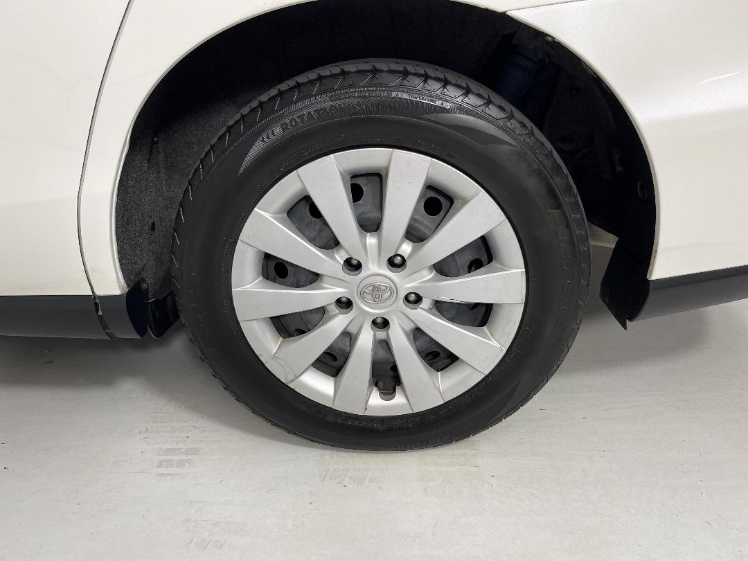 Photo '11' of Toyota Estima