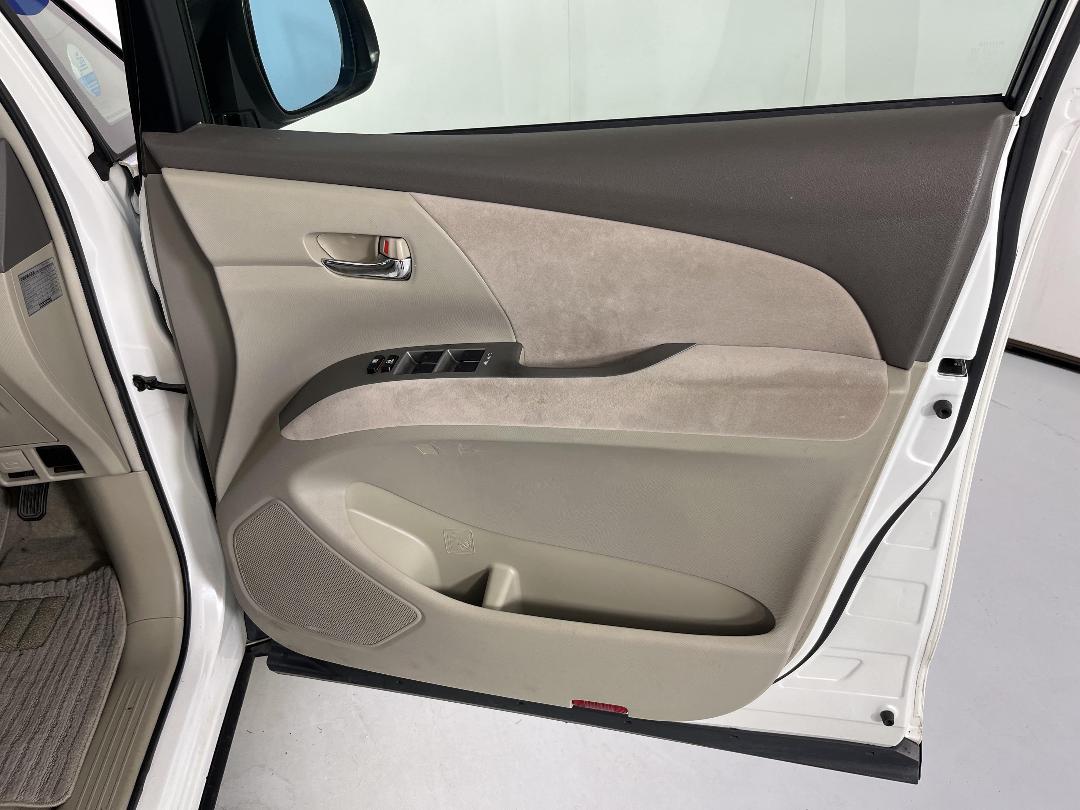 Photo '15' of Toyota Estima