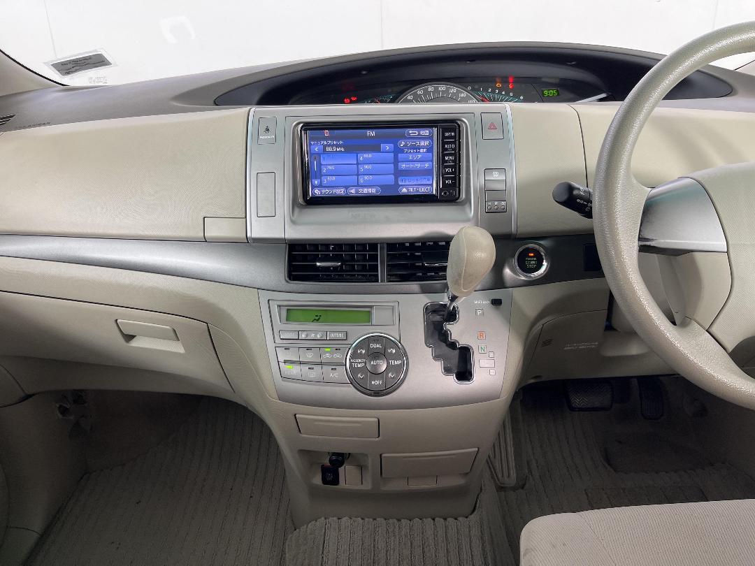 Photo '18' of Toyota Estima