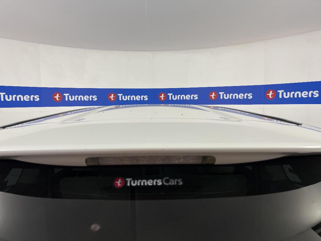 Photo '28' of Toyota Estima