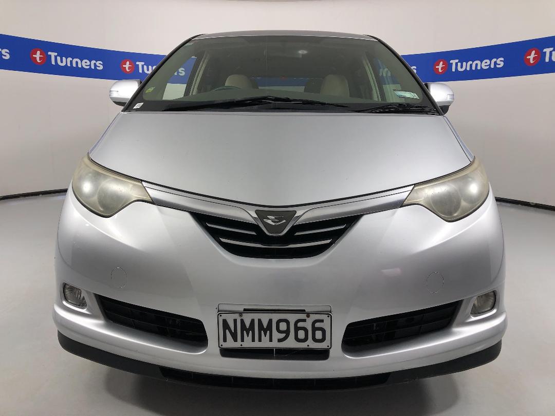 Photo '2' of Toyota Estima