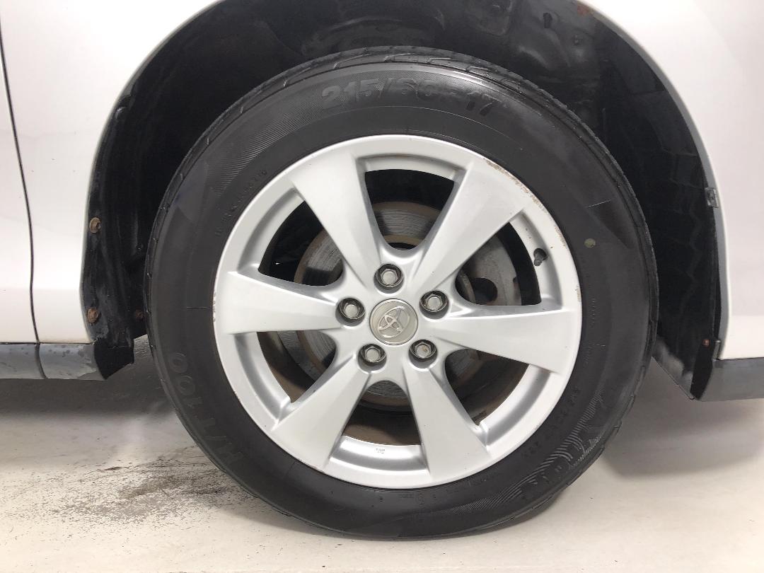 Photo '9' of Toyota Estima