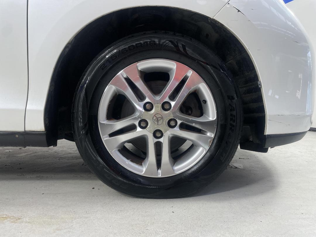 Photo '9' of Toyota Estima