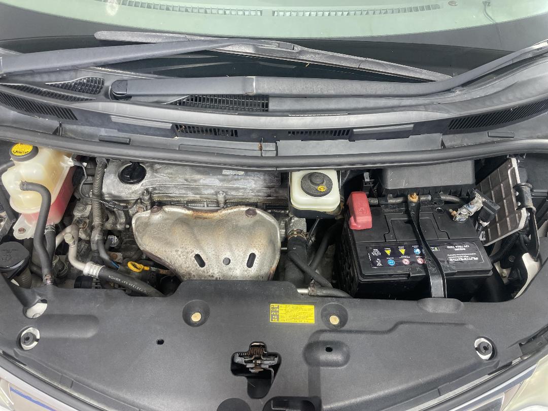 Photo '13' of Toyota Estima