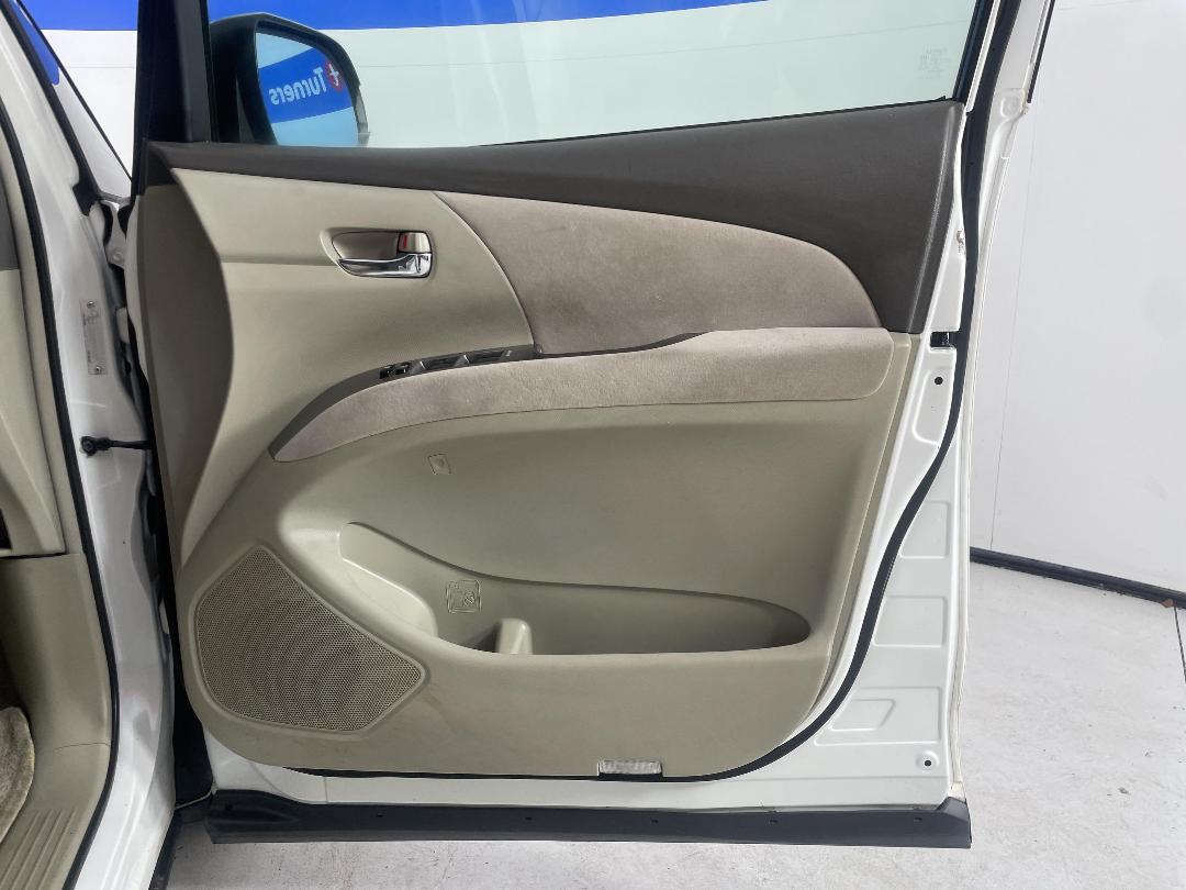 Photo '15' of Toyota Estima