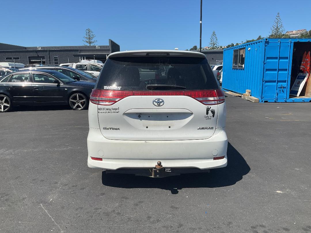 Photo '3' of Toyota Estima Photo '3' of Toyota Estima