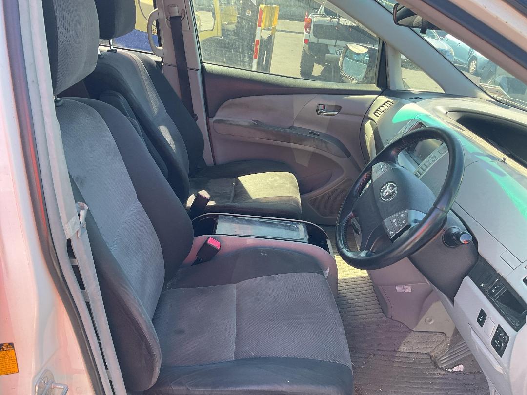 Photo '11' of Toyota Estima Photo '11' of Toyota Estima