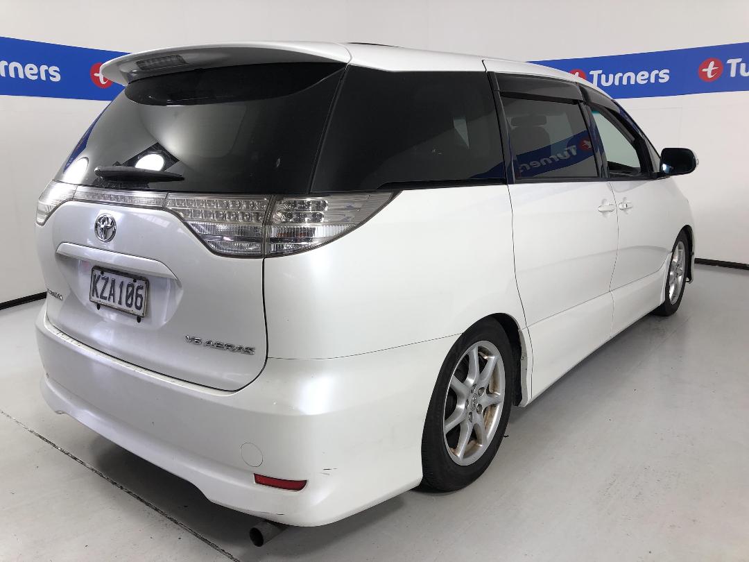 Photo '7' of Toyota Estima