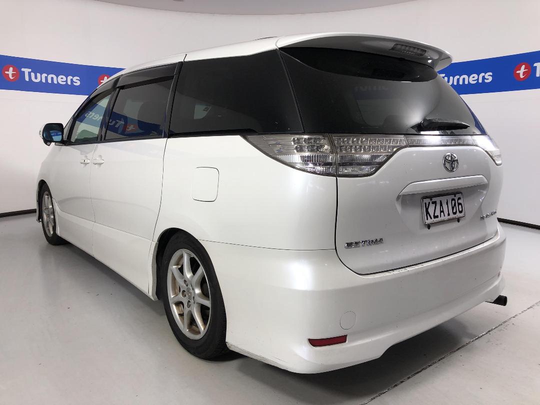 Photo '5' of Toyota Estima