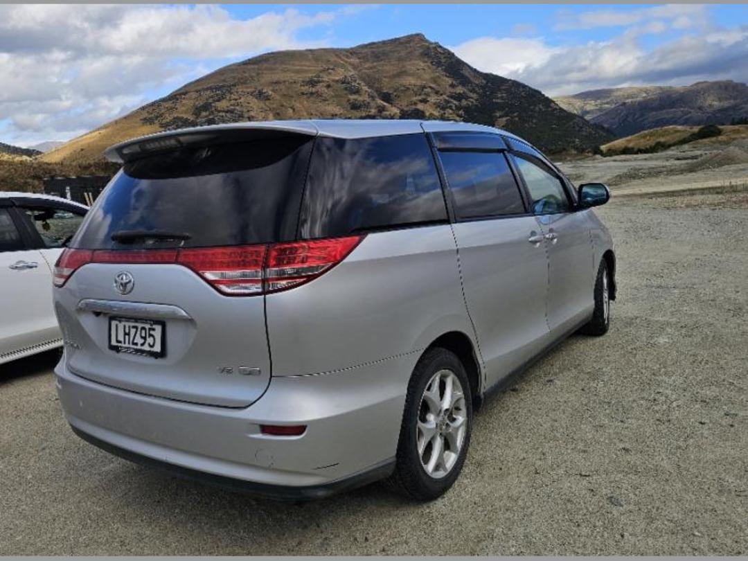 Photo '6' of Toyota Estima V6