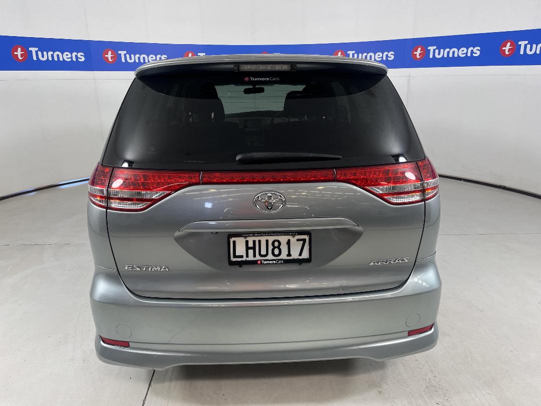 Photo '6' of Toyota Estima