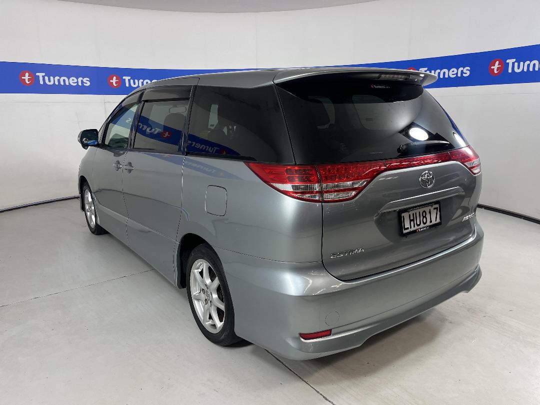 Photo '5' of Toyota Estima