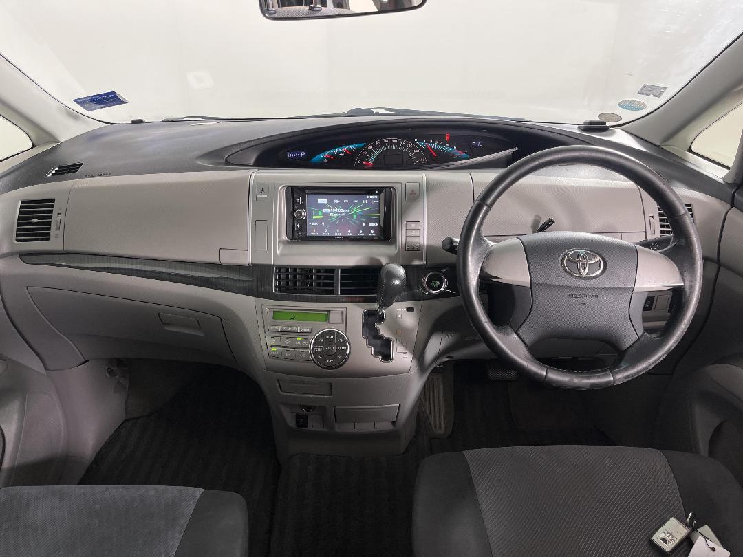 Photo '17' of Toyota Estima