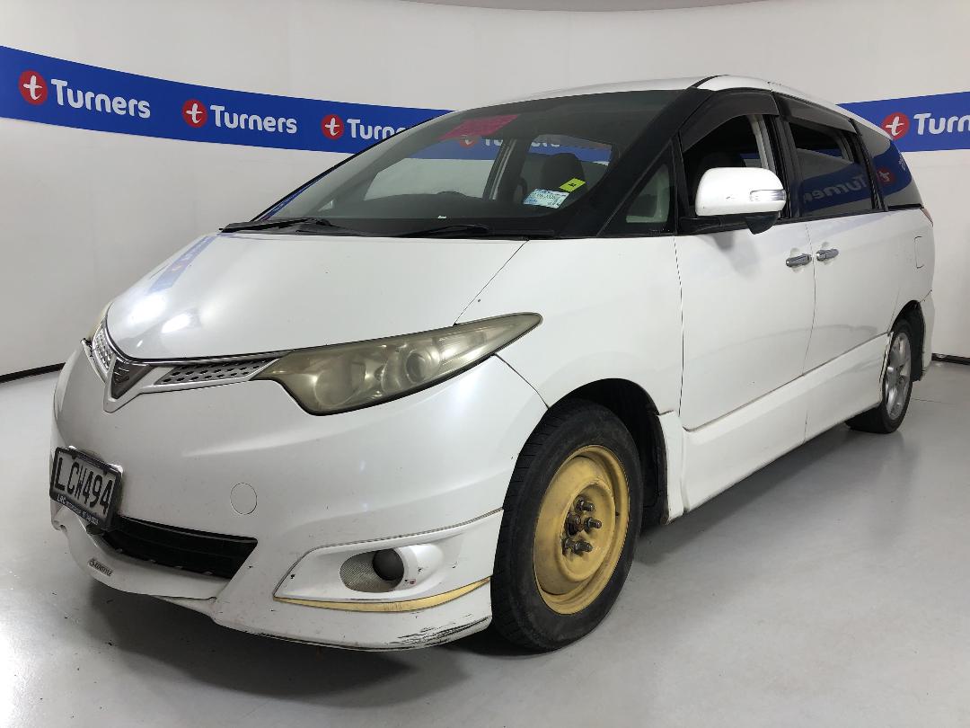 Photo '4' of Toyota Estima V6 Aeras