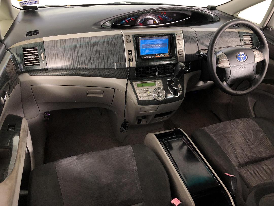Photo '19' of Toyota Estima V6 Aeras