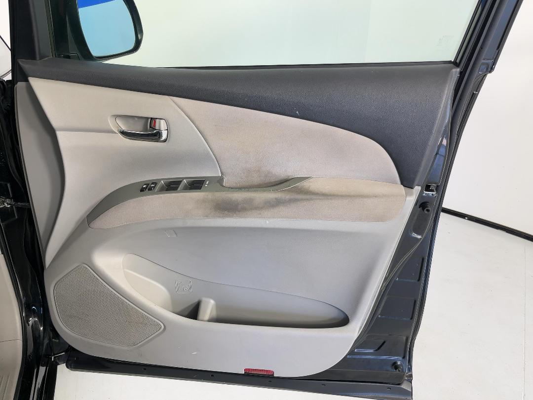 Photo '14' of Toyota Estima Photo '14' of Toyota Estima