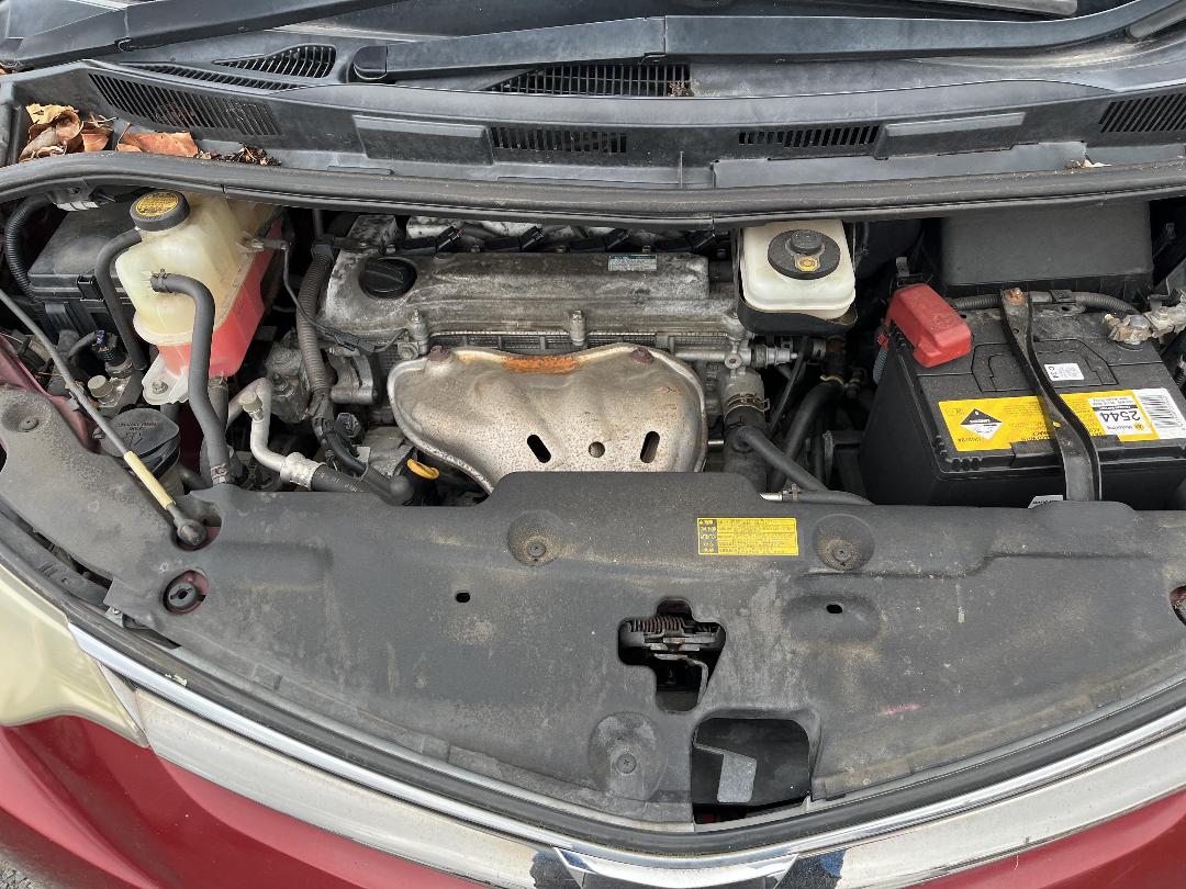 Photo '11' of Toyota Estima