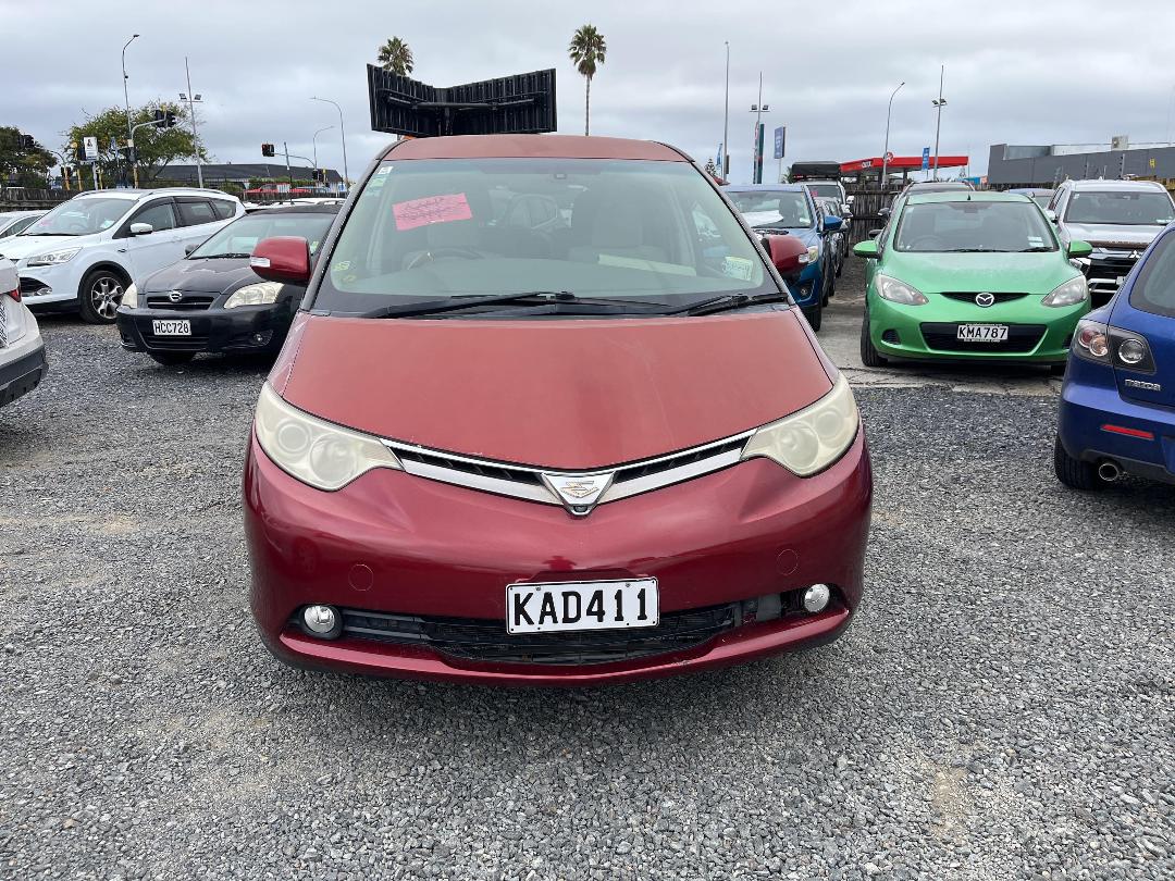 Photo '2' of Toyota Estima