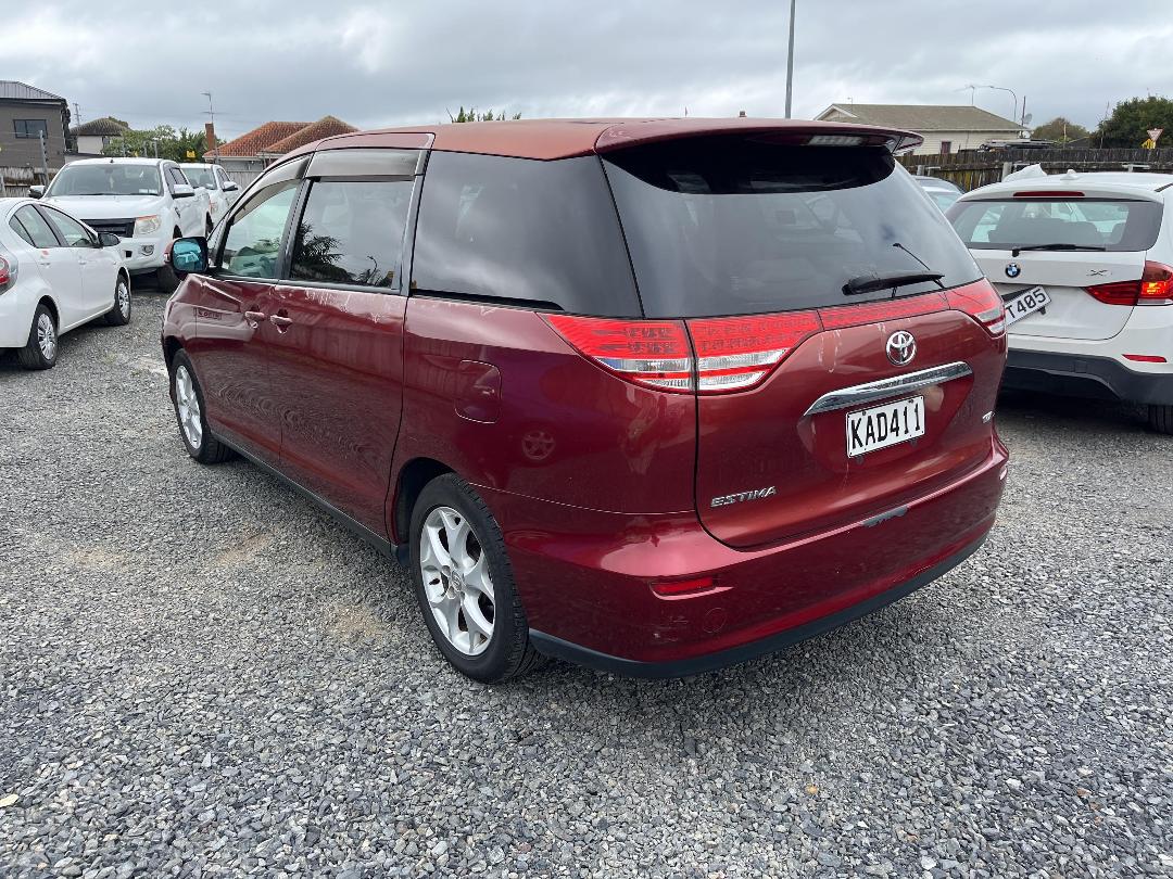 Photo '4' of Toyota Estima