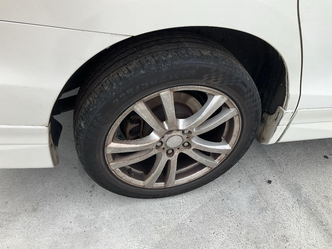 Photo '10' of Toyota Estima Hybrid