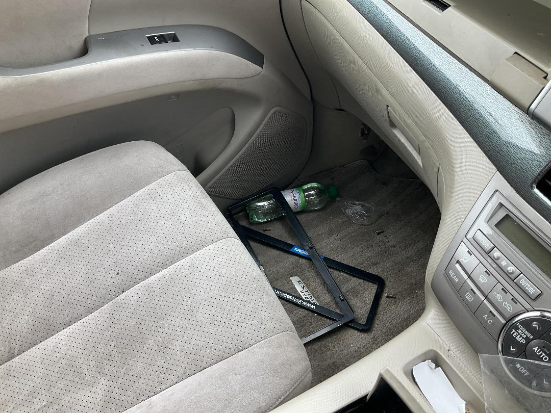 Photo '18' of Toyota Estima Hybrid