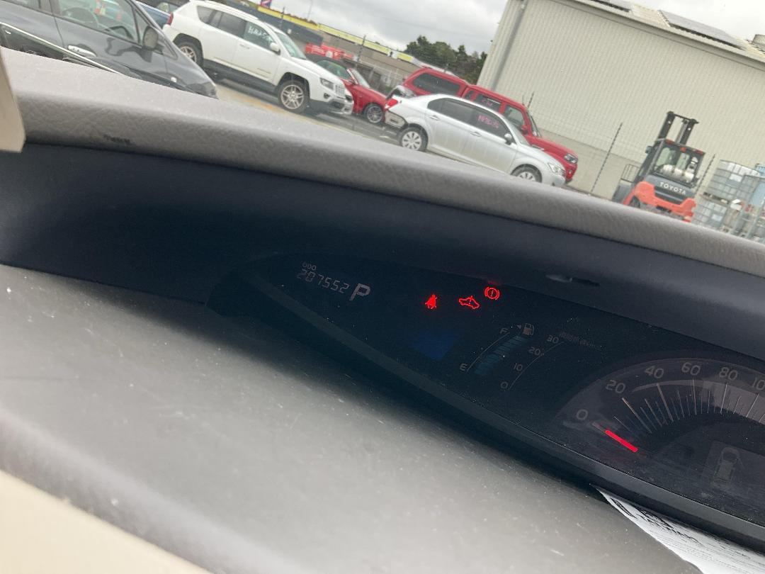 Photo '20' of Toyota Estima Hybrid