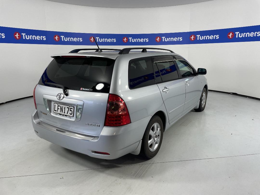 Photo '7' of Toyota Fielder