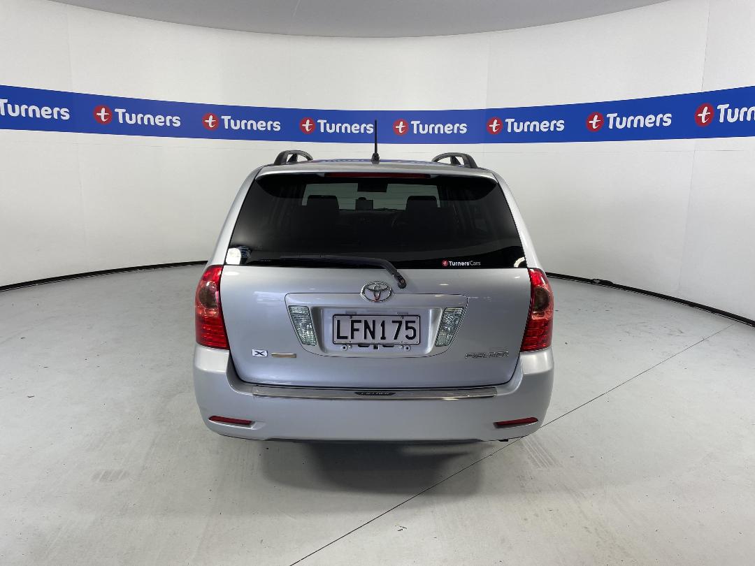 Photo '6' of Toyota Fielder