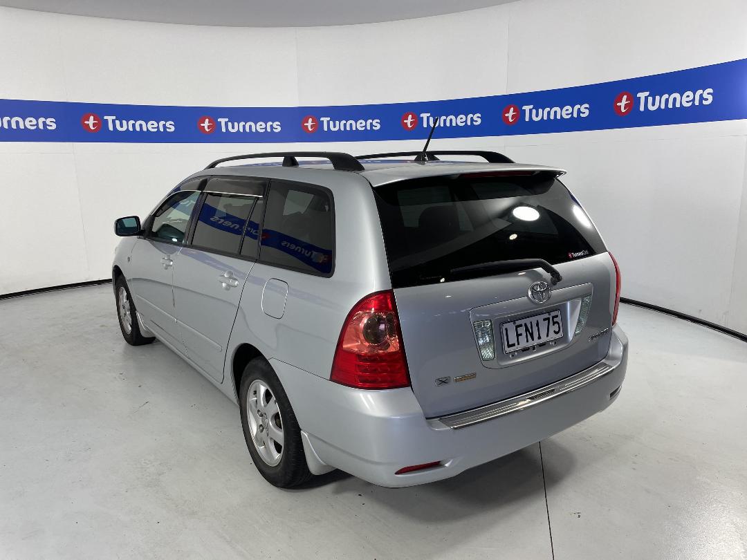 Photo '5' of Toyota Fielder