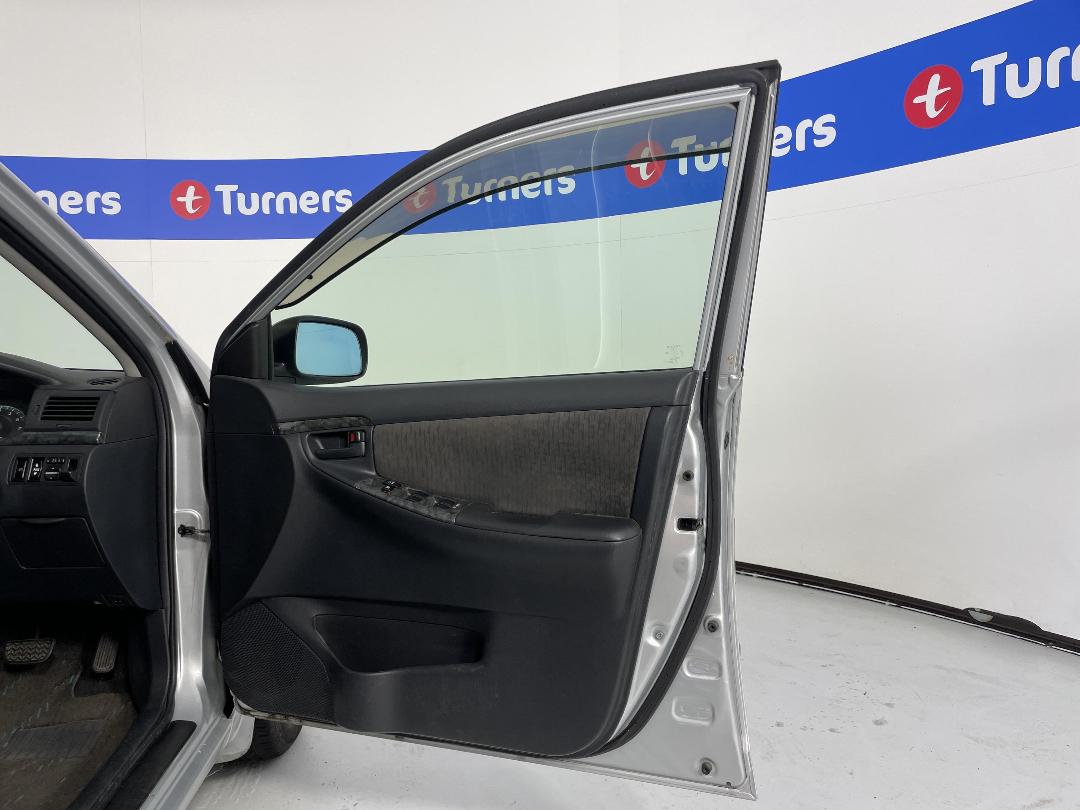 Photo '15' of Toyota Fielder