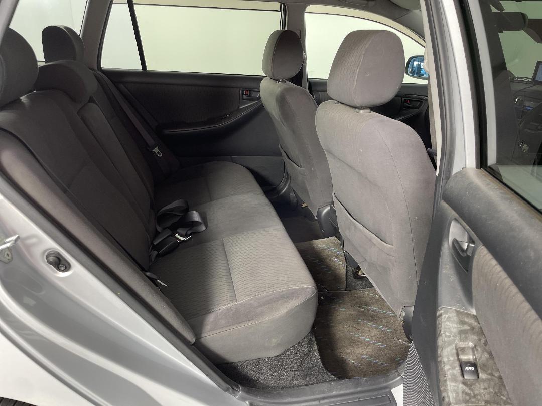 Photo '20' of Toyota Fielder