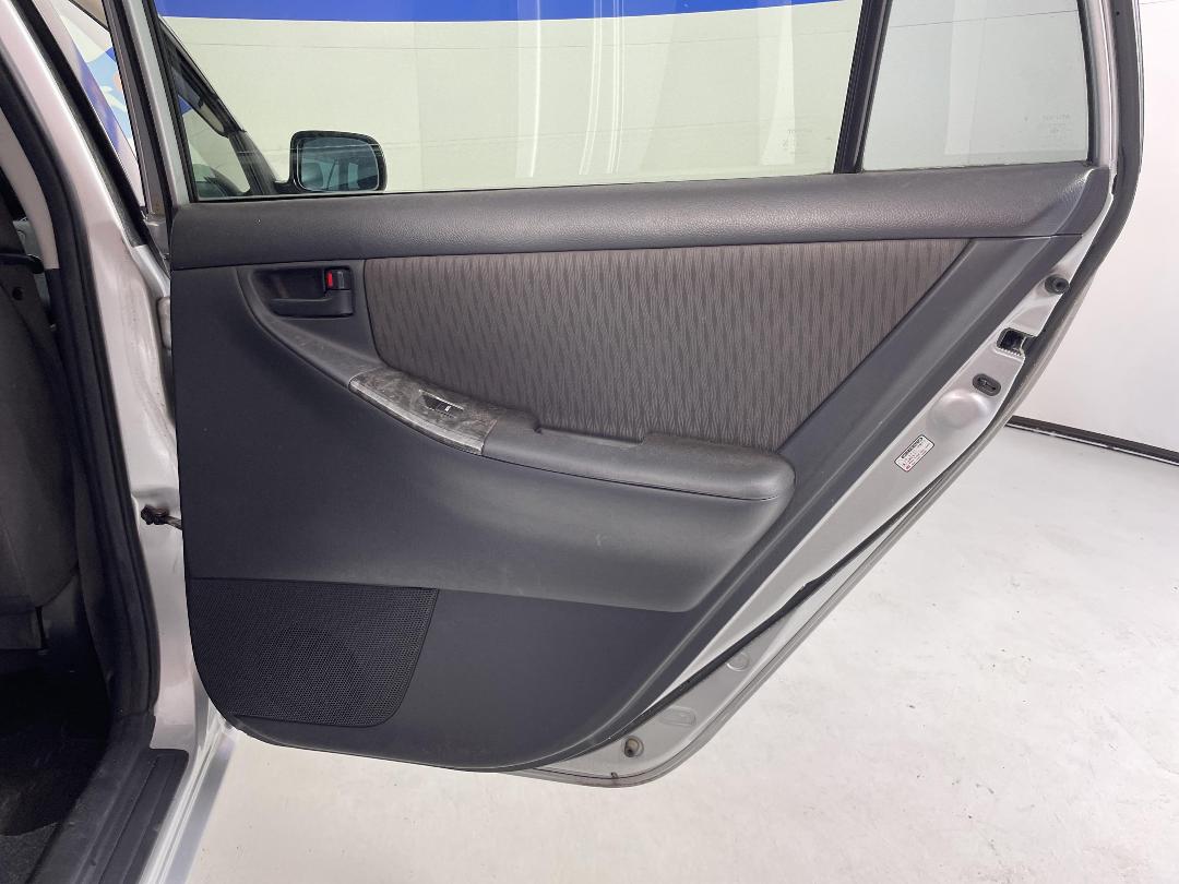 Photo '19' of Toyota Fielder