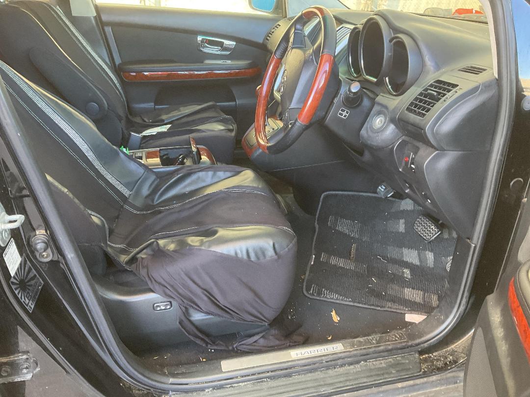 Photo '23' of Toyota Harrier