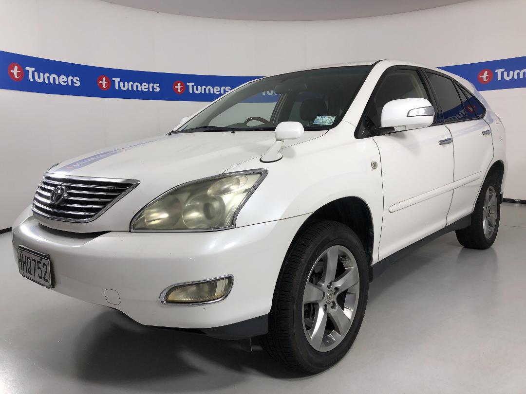 Photo '4' of Toyota Harrier Photo '4' of Toyota Harrier