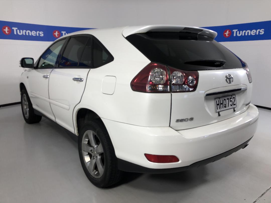 Photo '5' of Toyota Harrier Photo '5' of Toyota Harrier