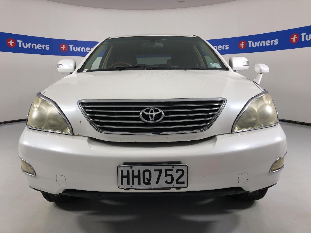 Photo '2' of Toyota Harrier Photo '2' of Toyota Harrier